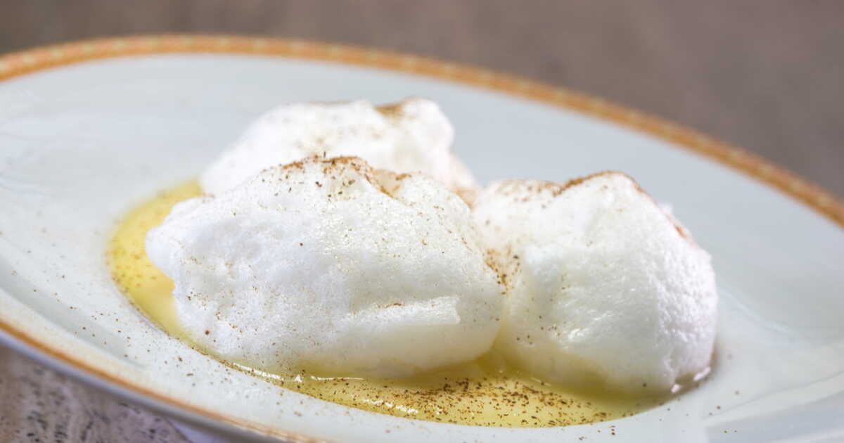 La recette des œufs à la neige : un délice léger et aérien