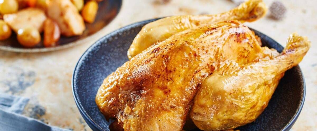 Savourez la magie de Noël avec cette poularde aux fruits secs