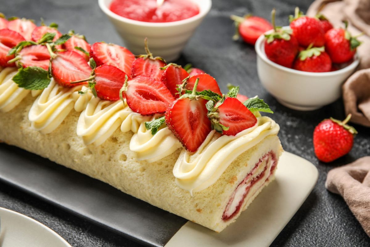 Le roulé aux fraises revisité par Cyril Lignac