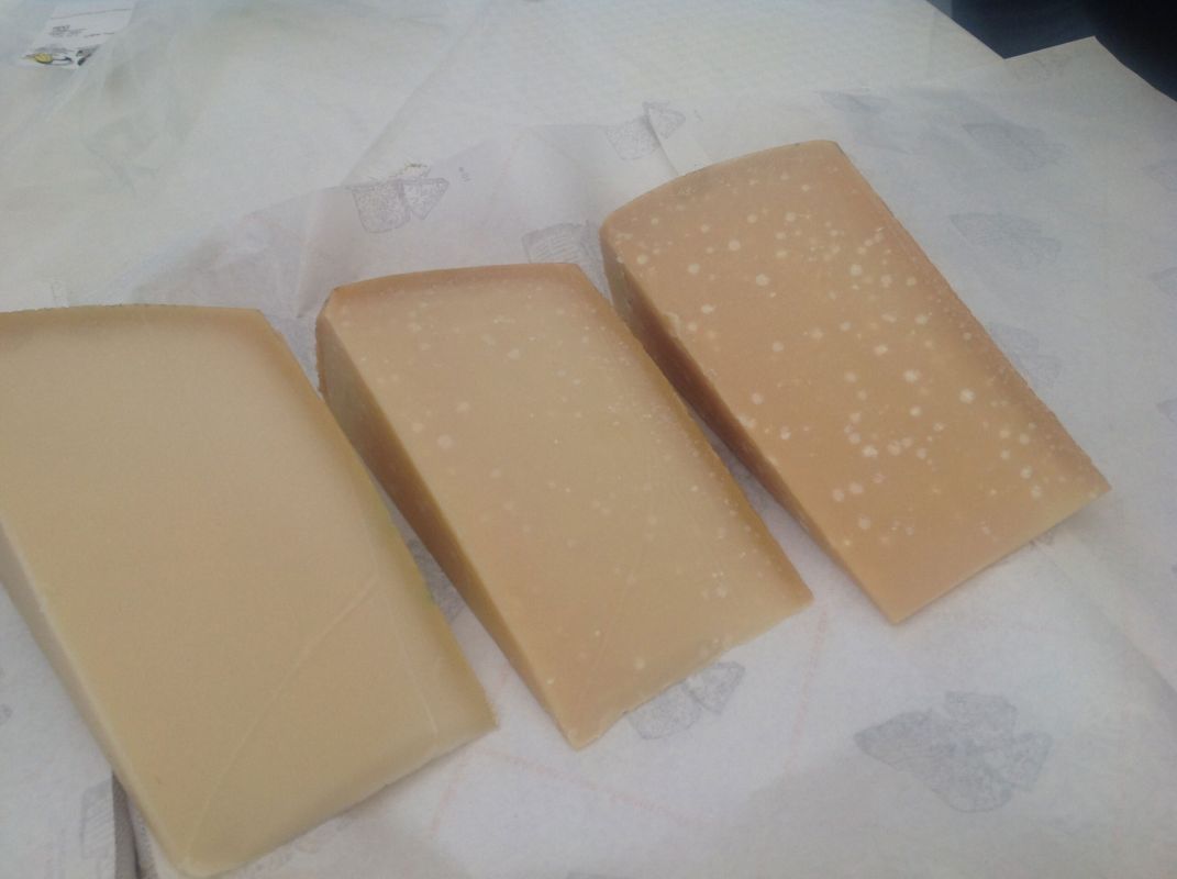 À la découverte du Parmigiano Reggiano : un trésor artisanal