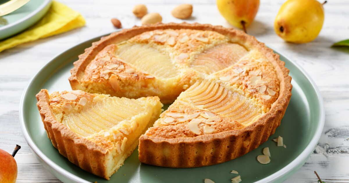 Savourez une tarte amandine aux poires : une recette d'antan délicieusement facile