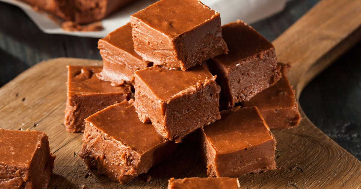 Fudge au chocolat simplissime : une gourmandise saine pour vos pauses