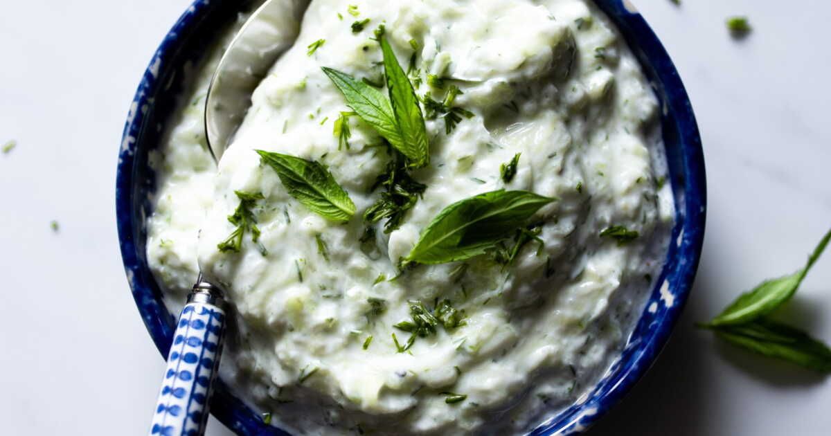 Tzatziki maison : savourez la recette originale du célèbre apéritif grec
