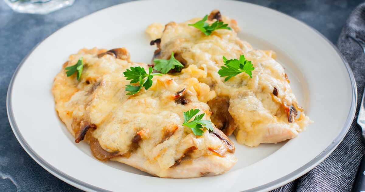 Poulet gratiné au comté, la recette qui régale toute la famille