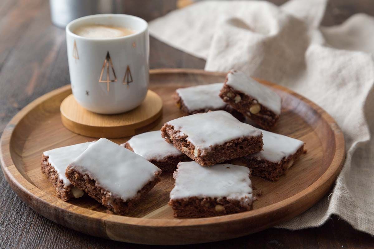 Des carrés aux noix et chocolat pour un Noël savoureux
