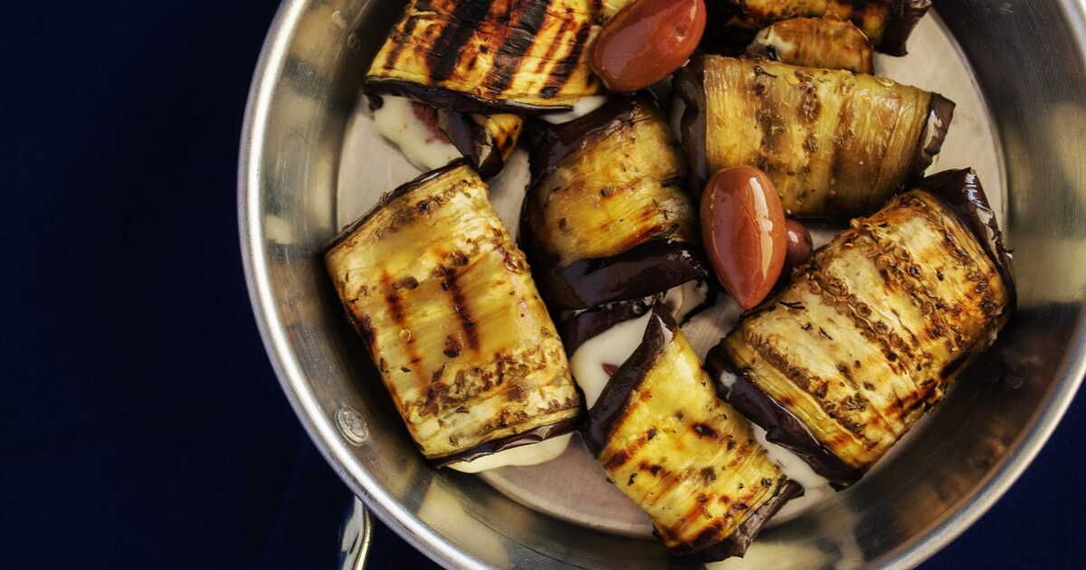 Roulés d’aubergines à la feta : une recette estivale savoureuse à découvrir