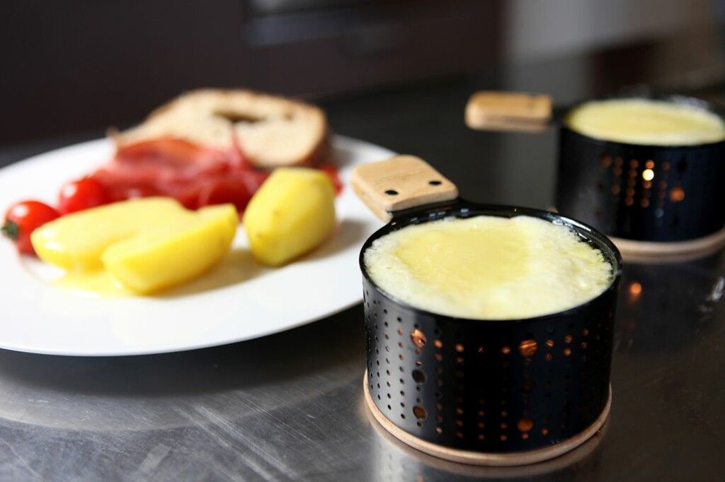Comment faire une raclette à la bougie ?