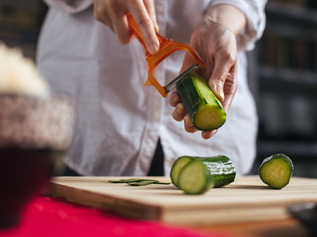 Attention : l'erreur courante qui menace votre santé avec les concombres et courgettes