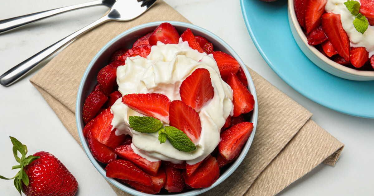 Découvrez la recette gourmande de la crème chantilly revisitée par Christophe Michalak