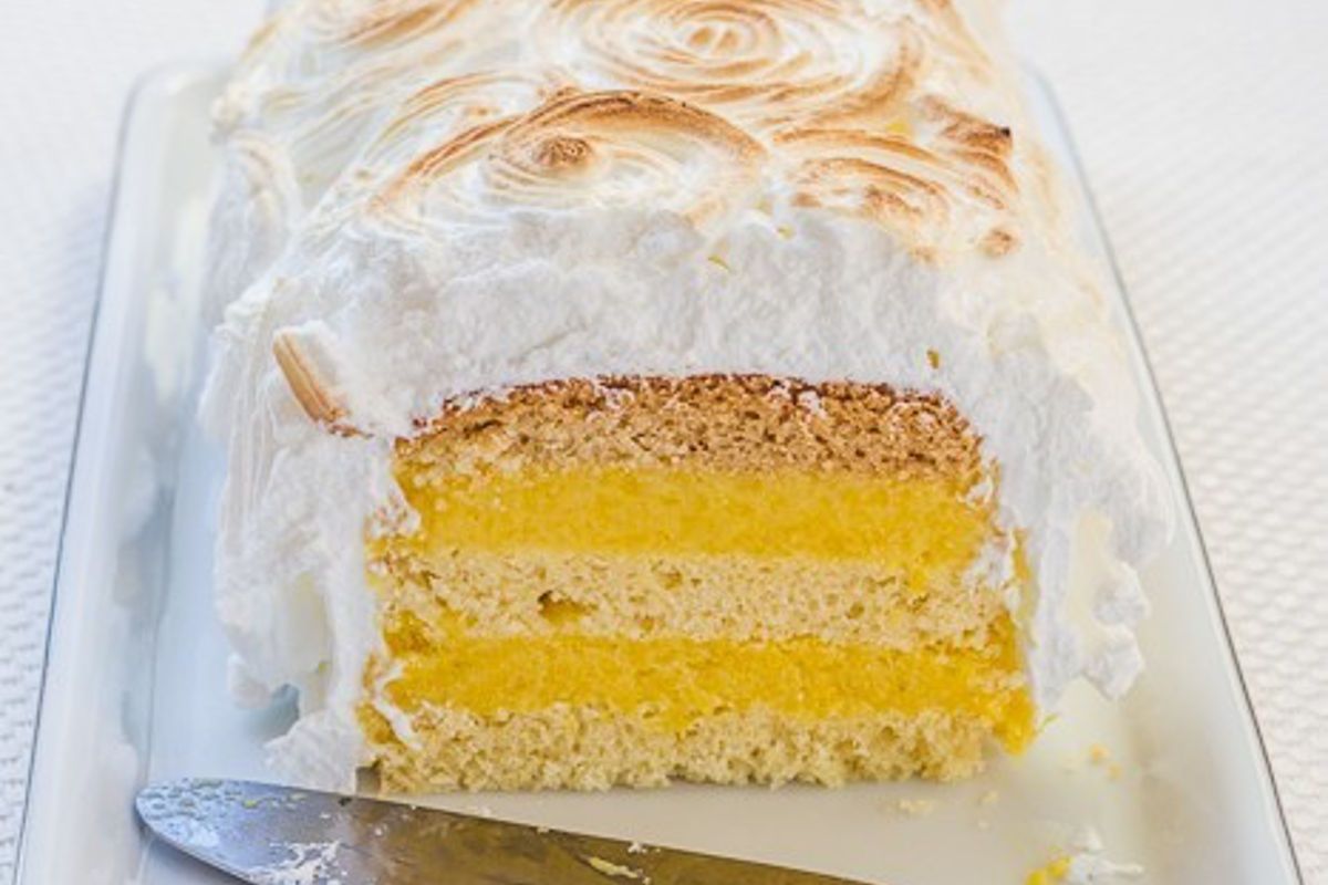 Layer cake exotique meringué au quatre-quarts Ker Cadelac