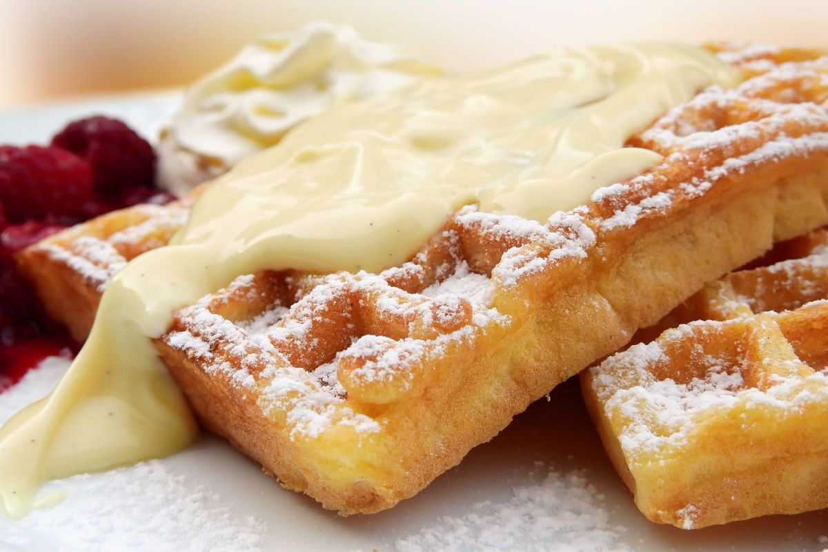 Apprenez à réaliser la crème anglaise parfaite avec Philippe Etchebest