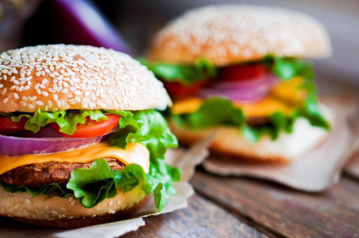 Un pari sur Twitter se transforme en burger : découvrez l'Arkunir Burger