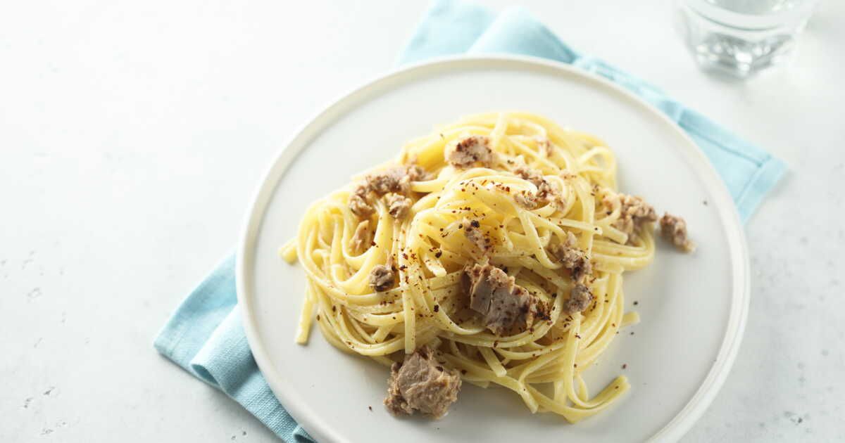 Une délicieuse recette italienne de spaghettis au thon et citron
