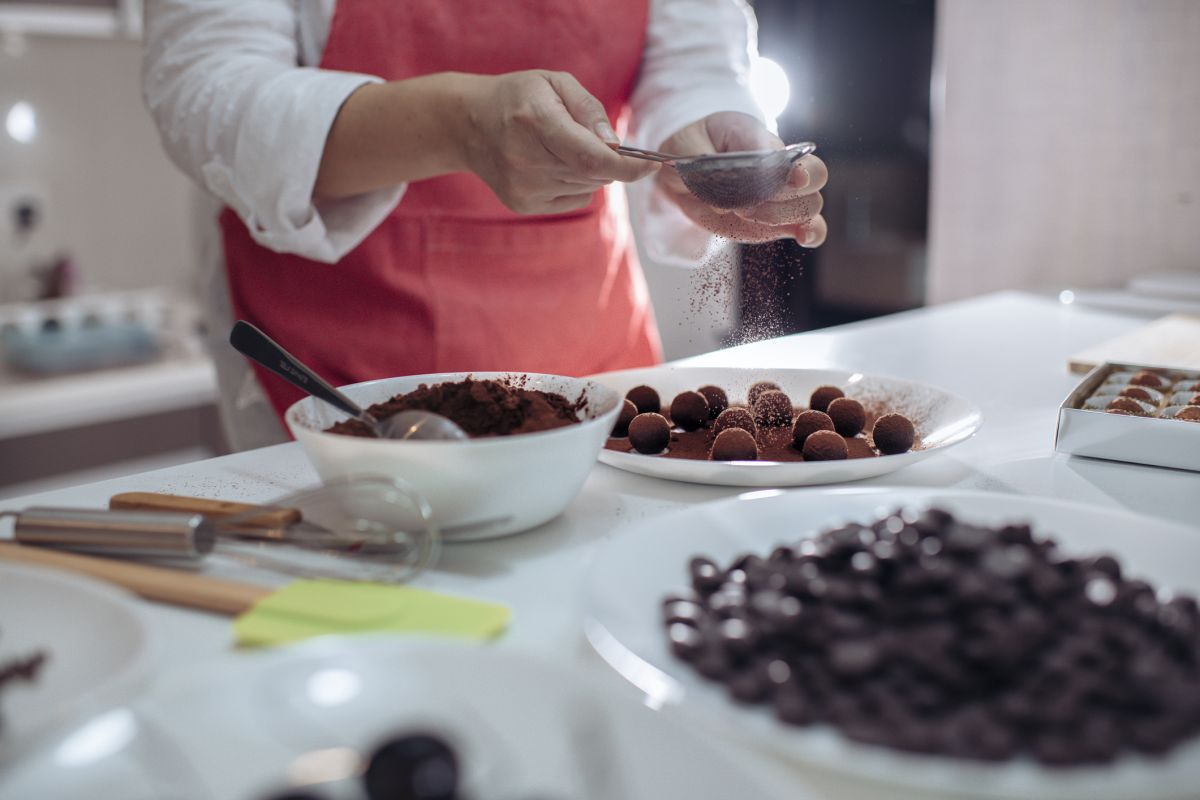 Découvrez 9 recettes de chocolats maison pour impressionner vos convives